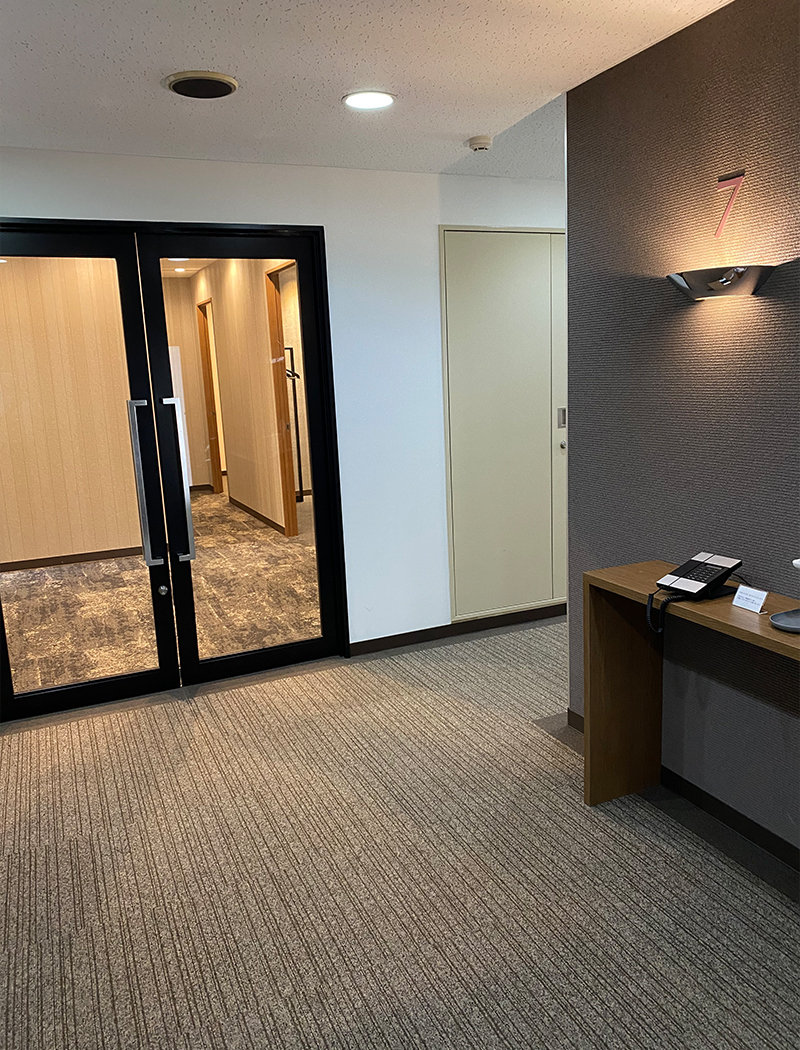 代表者：小出信介